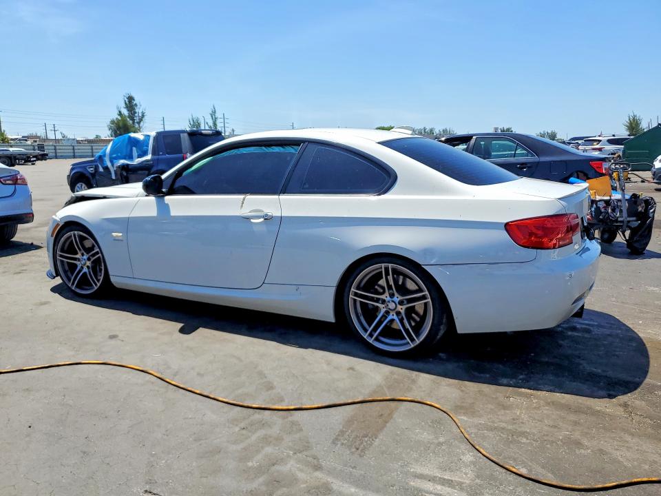2011 Bmw 335 მანქანა იყიდება აუქციონზე, vin: WBAKG1C56BE618606, აუქციონის ნომერი: 52714236