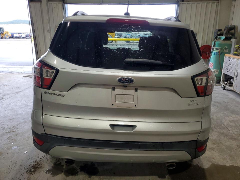2018 Ford Escape მანქანა იყიდება აუქციონზე, vin: 1FMCU0GD4JUD60615, აუქციონის ნომერი: 54591816