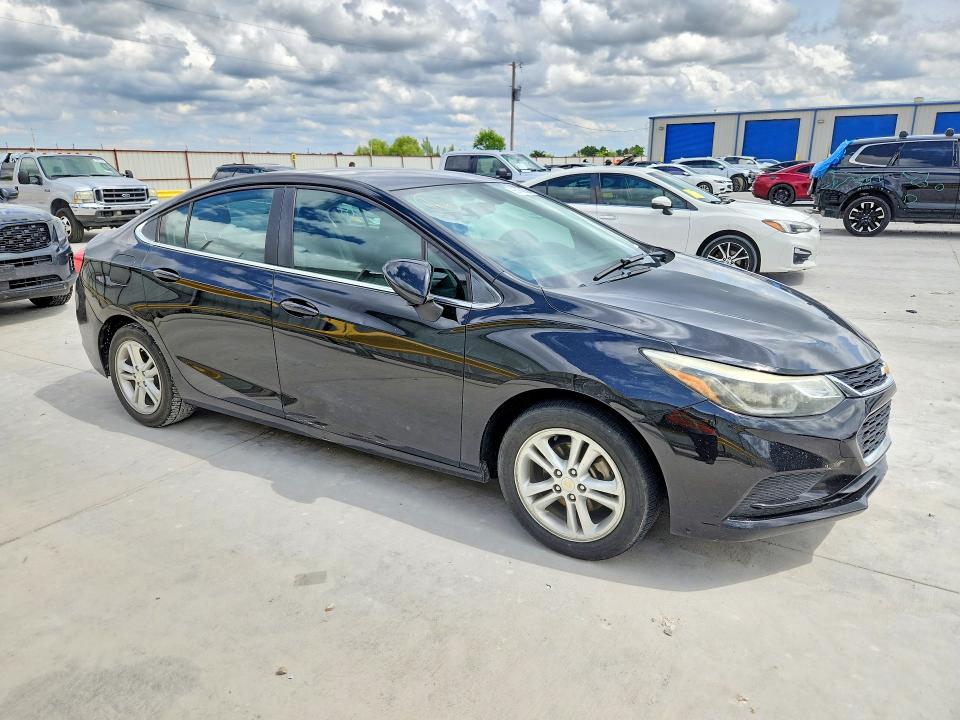 Продажа на аукционе авто 2018 Chevrolet Cruze, vin: 1G1BE5SM6J7170114, номер лота: 55184836
