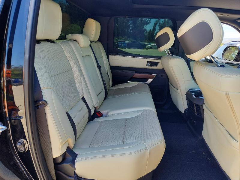 Продажа на аукционе авто 2022 Toyota Tundra, vin: 5TFMA5DB8NX016100, номер лота: 54432406