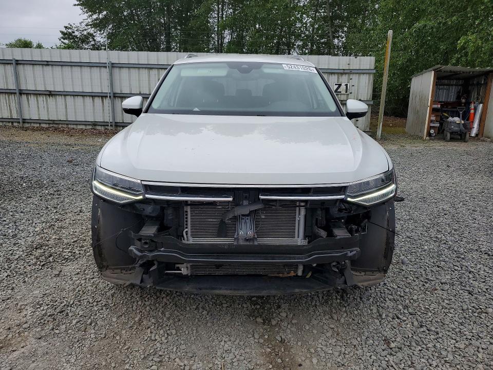 52431026 :رقم المزاد ، 3VV2B7AX3NM043597 vin ، 2022 Volkswagen Tiguan مزاد بيع