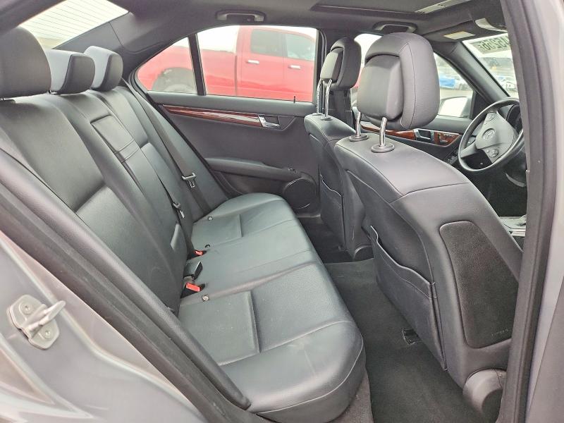 2010 Mercedes-benz C მანქანა იყიდება აუქციონზე, vin: WDDGF8BB3AF400486, აუქციონის ნომერი: 54445256