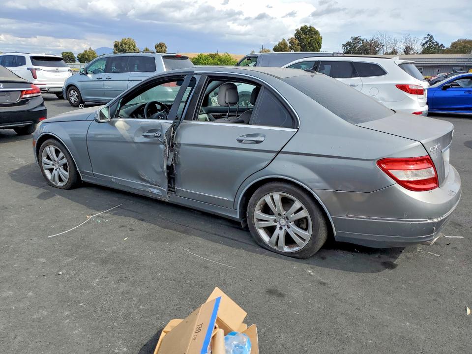 55173616 :رقم المزاد ، WDDGF5EB2AF436163 vin ، 2010 Mercedes-benz C مزاد بيع