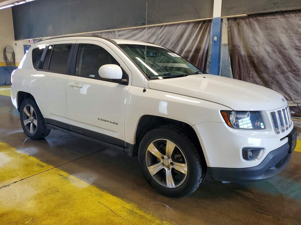 55179006 :رقم المزاد ، 1C4NJDEB2GD798699 vin ، 2016 Jeep Compass مزاد بيع