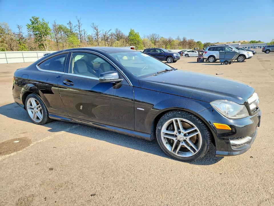 53936486 :رقم المزاد ، WDDGJ5HB5CF741055 vin ، 2012 Mercedes-benz C مزاد بيع