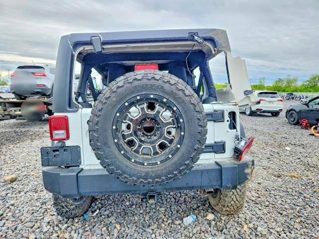 2017 Jeep Wrangler Unlimited მანქანა იყიდება აუქციონზე, vin: 1C4BJWDG9HL556477, აუქციონის ნომერი: 52455446
