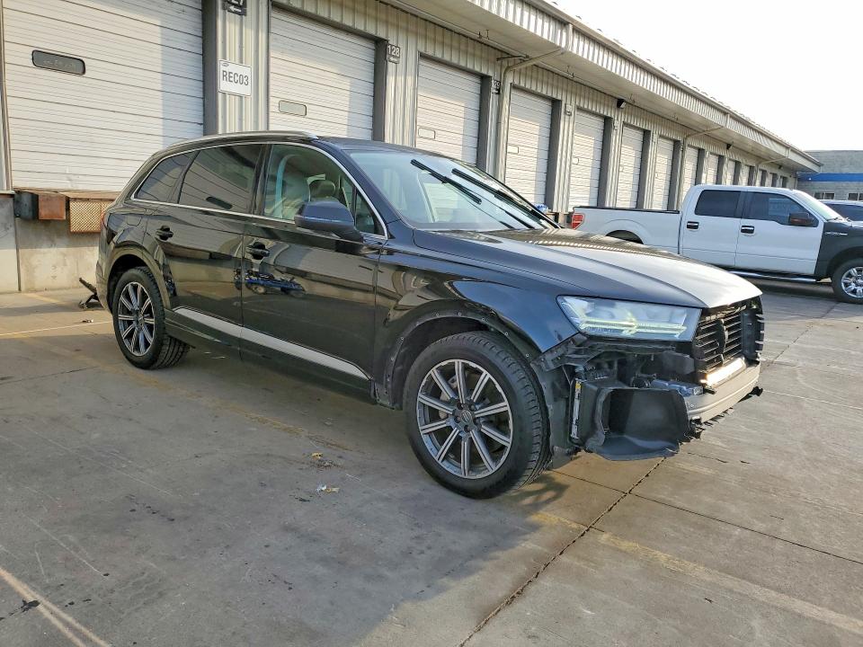 Продажа на аукционе авто 2017 Audi Q7, vin: WA1VAAF7XHD030375, номер лота: 55084186