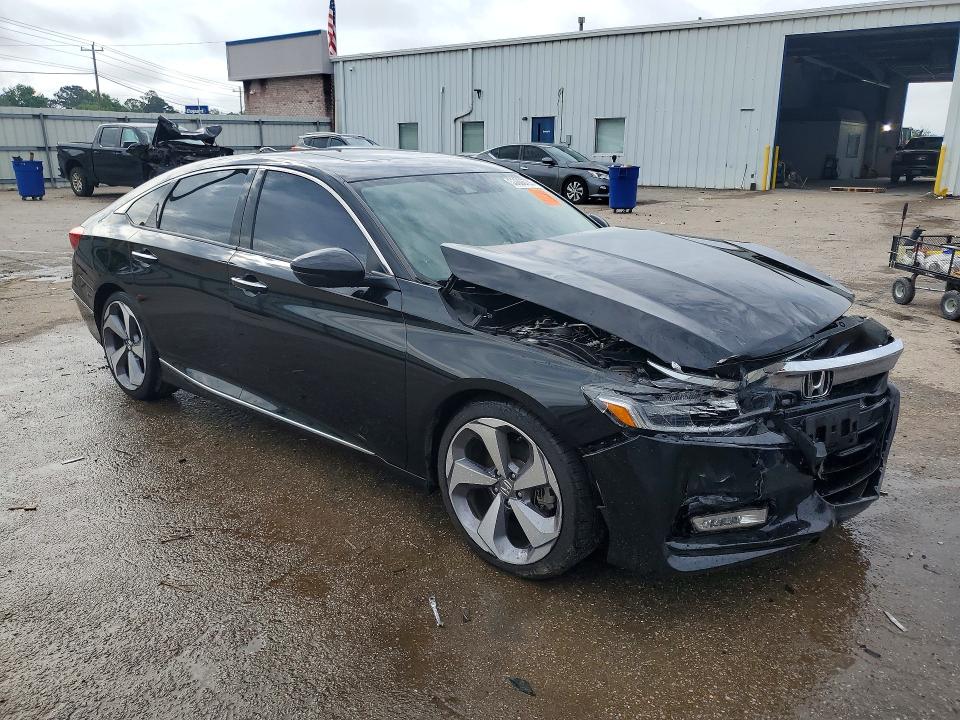 2018 Honda Accord მანქანა იყიდება აუქციონზე, vin: 1HGCV1F94JA122609, აუქციონის ნომერი: 53666736