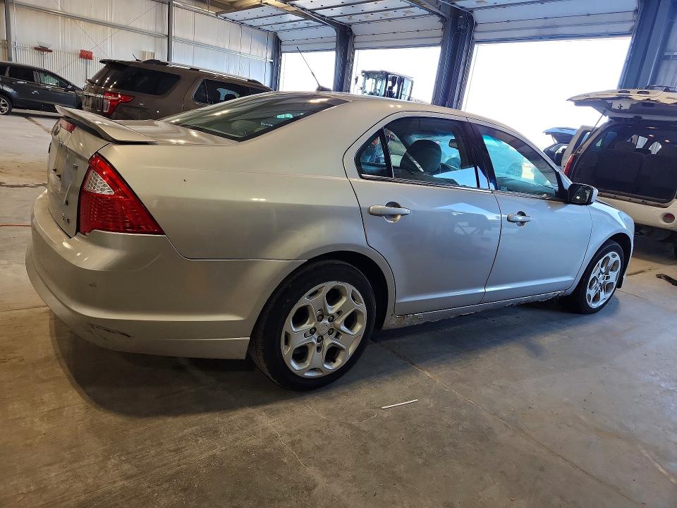 2010 Ford Fusion მანქანა იყიდება აუქციონზე, vin: 3FAHP0HG6AR420658, აუქციონის ნომერი: 55168536