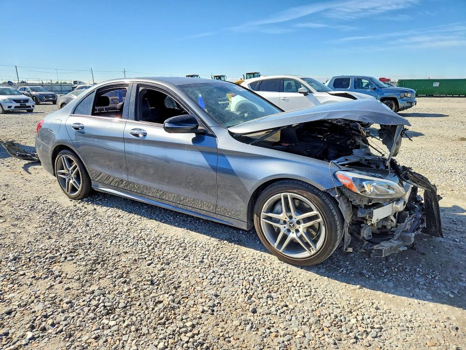 2018 Mercedes-benz C მანქანა იყიდება აუქციონზე, vin: 55SWF4JB3JU257235, აუქციონის ნომერი: 54851356
