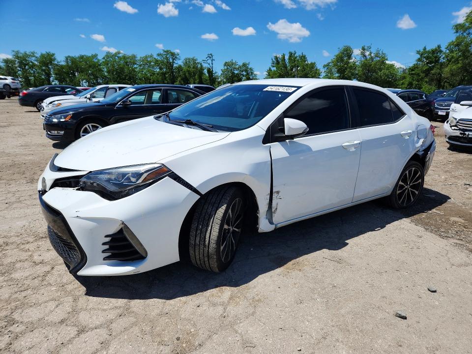 54162136 :رقم المزاد ، 5YFBURHE6JP797931 vin ، 2018 Toyota Corolla مزاد بيع