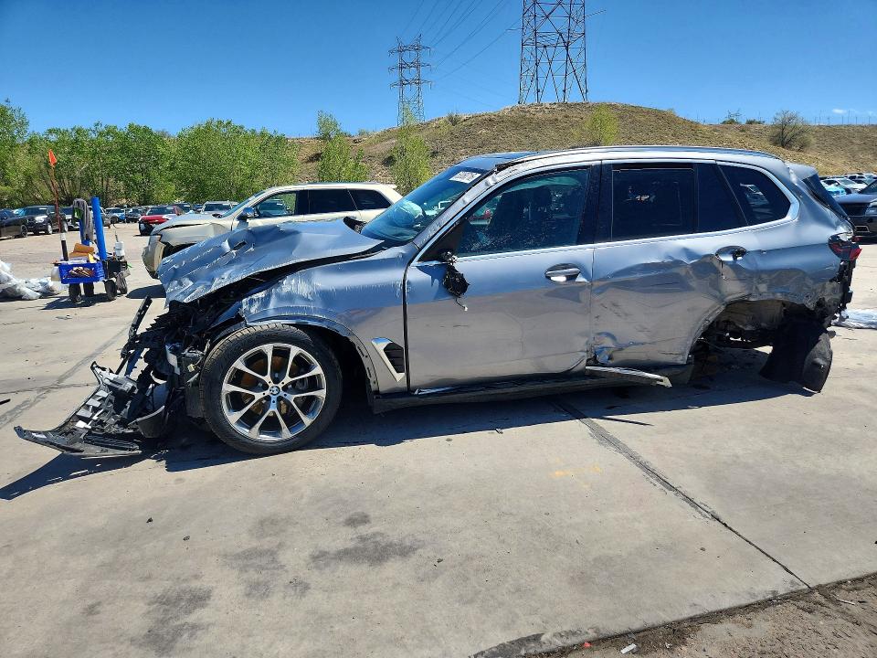 53060716 :رقم المزاد ، 5UX23EU05R9V08883 vin ، 2024 Bmw X5 مزاد بيع