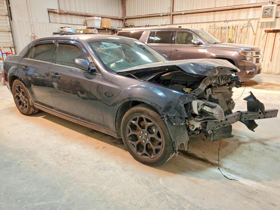 52656826 :رقم المزاد ، 2C3CCAGG9KH561491 vin ، 2019 Chrysler 300 مزاد بيع
