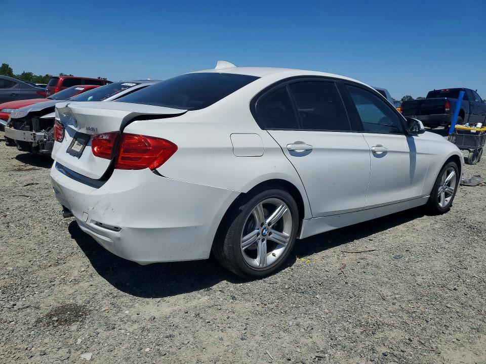 2015 Bmw 328 მანქანა იყიდება აუქციონზე, vin: WBA3A5G55FNS91046, აუქციონის ნომერი: 53669416