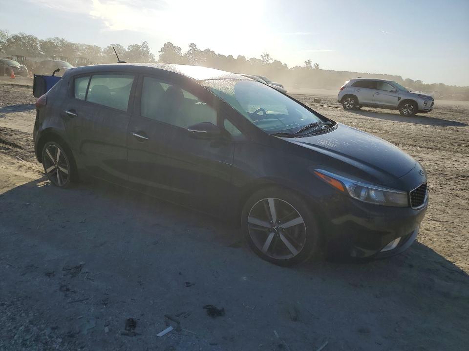 52254296 :رقم المزاد ، KNAFX5A8XH5731246 vin ، 2017 Kia Forte مزاد بيع