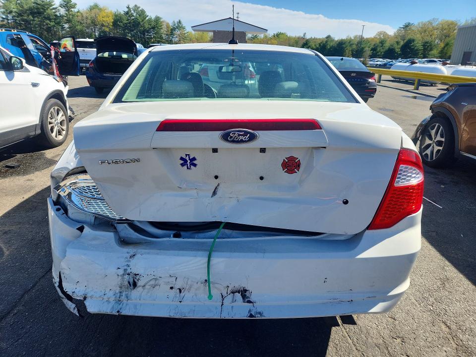 2010 Ford Fusion მანქანა იყიდება აუქციონზე, vin: 3FAHP0HA1AR407831, აუქციონის ნომერი: 51951096