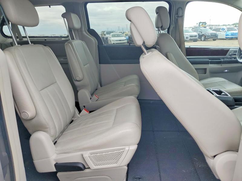 Продажа на аукционе авто 2010 Chrysler Town & Country, vin: 2A4RR8D10AR449856, номер лота: 53548396