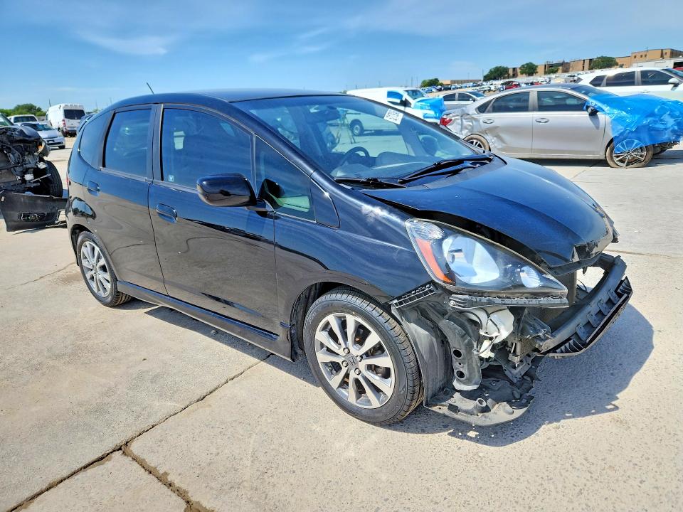 2013 Honda Fit მანქანა იყიდება აუქციონზე, vin: JHMGE8H54DC060638, აუქციონის ნომერი: 52179246