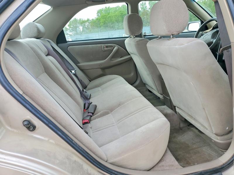52556836 :رقم المزاد ، 4T1BG22K1YU941648 vin ، 2000 Toyota Camry مزاد بيع