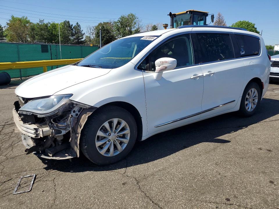Продажа на аукционе авто 2019 Chrysler Pacifica, vin: 2C4RC1BG1KR561444, номер лота: 53629556
