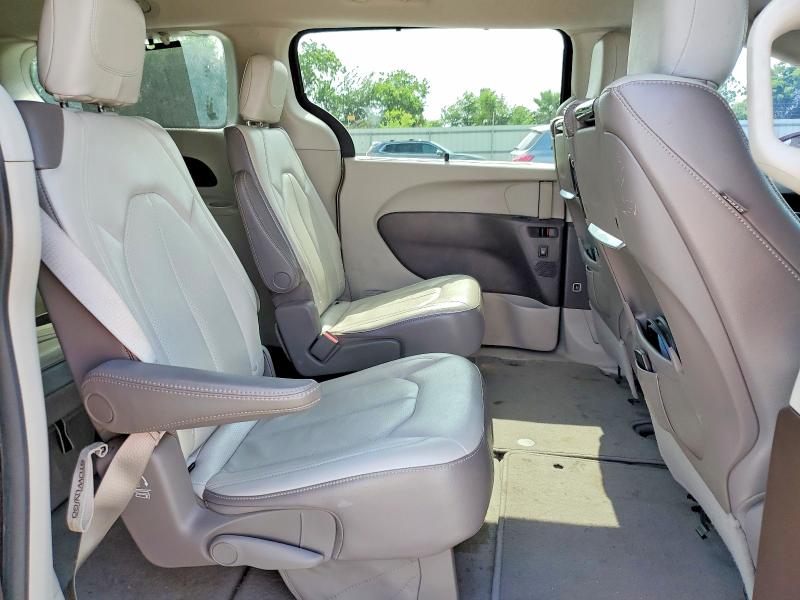 52453696 :رقم المزاد ، 2C4RC1EG6HR684032 vin ، 2017 Chrysler Pacifica مزاد بيع