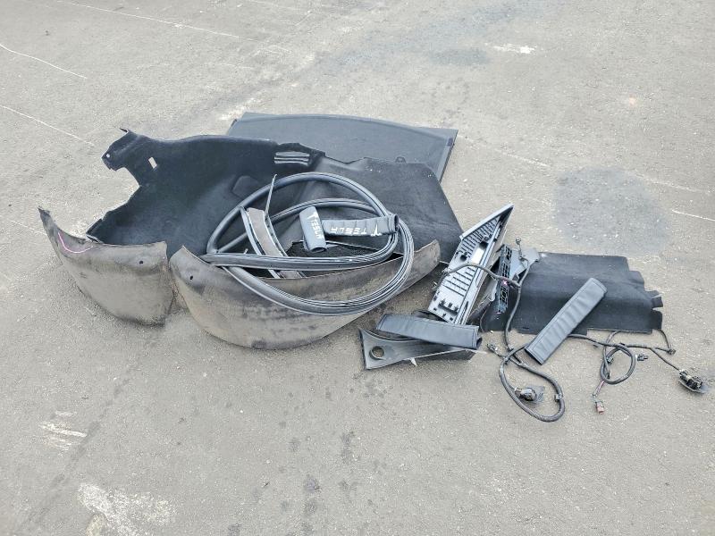 55045946 :رقم المزاد ، 5YJSA1E23JF276987 vin ، 2018 Tesla Model S مزاد بيع