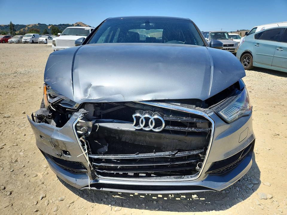 54586096 :رقم المزاد ، WAUKFGFF1F1099441 vin ، 2015 Audi A3 مزاد بيع