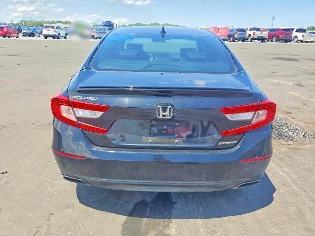 51820876 :رقم المزاد ، 1HGCV1F34JA159980 vin ، 2018 Honda Accord مزاد بيع