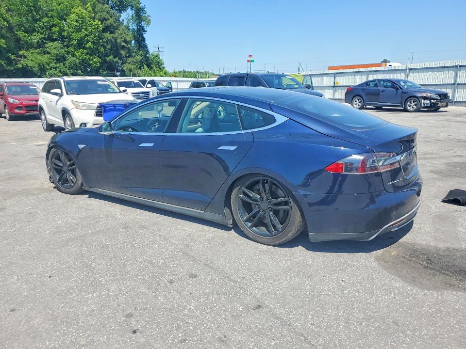 54200906 :رقم المزاد ، 5YJSA1AG2DFP12122 vin ، 2013 Tesla Model S مزاد بيع