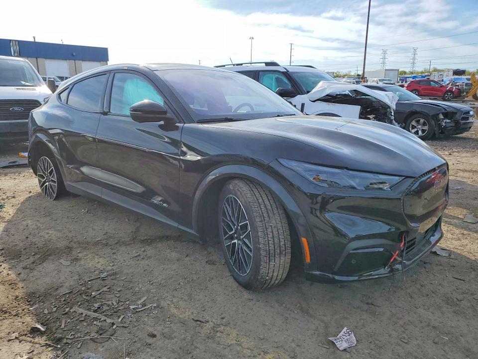 2025 Ford Mustang Mach-e მანქანა იყიდება აუქციონზე, vin: 3FMTK3SUXSMA05260, აუქციონის ნომერი: 53168076