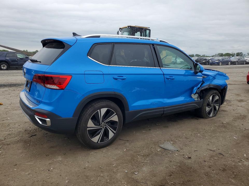 53976526 :رقم المزاد ، 3VVUX7B24RM030456 vin ، 2024 Volkswagen Taos مزاد بيع