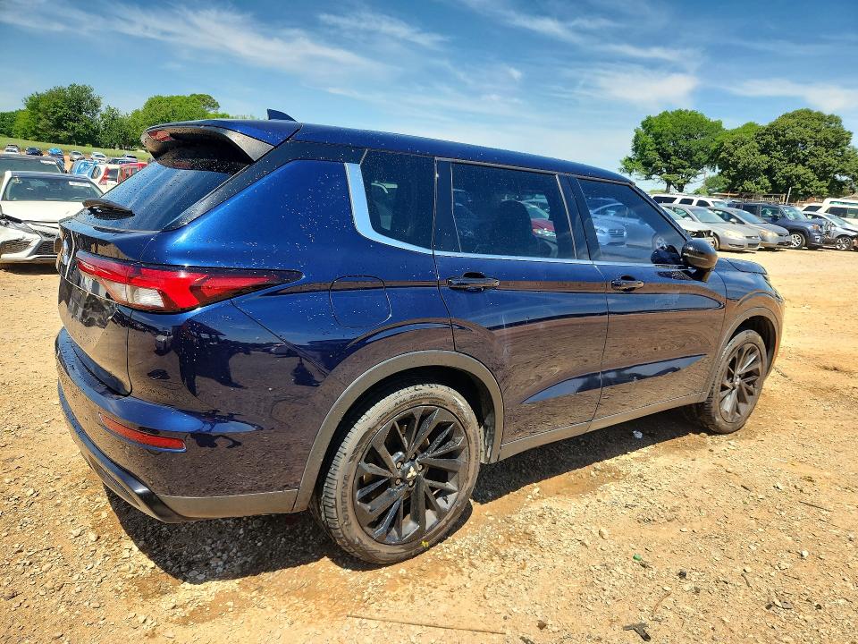 2022 Mitsubishi Outlander მანქანა იყიდება აუქციონზე, vin: JA4J3UA87NZ076495, აუქციონის ნომერი: 52328336