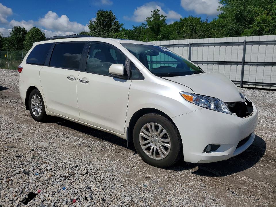 Aukcja sprzedaży 2017 Toyota Sienna, vin: 5TDYZ3DC5HS832862, numer aukcji: 55362826