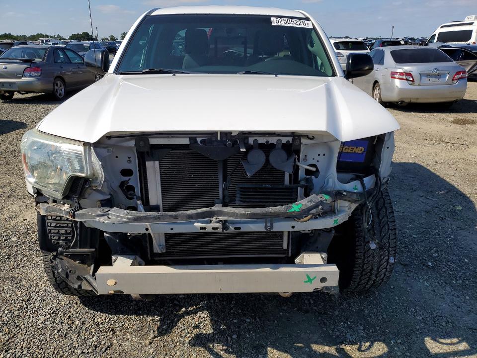 52505226 :رقم المزاد ، 5TFTU4GN4DX050388 vin ، 2013 Toyota Tacoma مزاد بيع