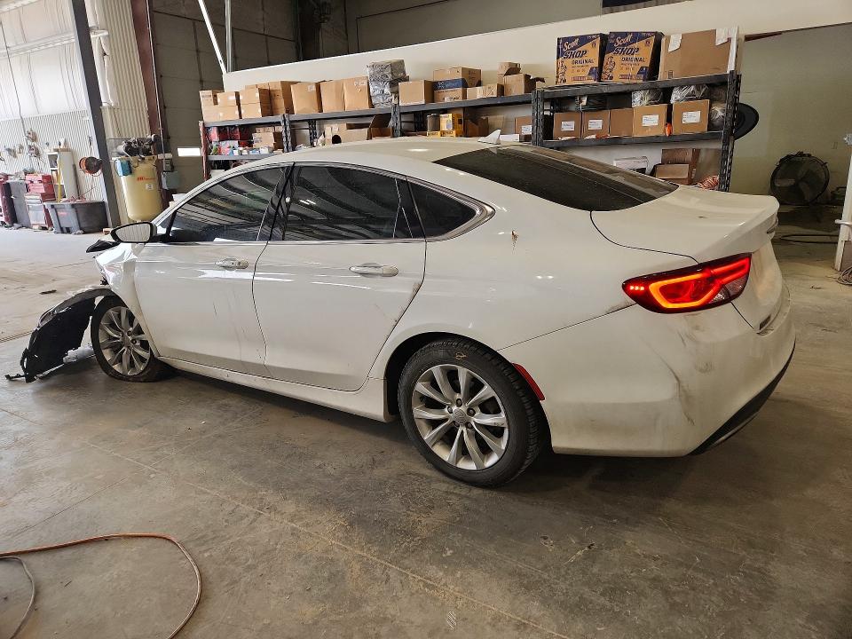 53124316 :رقم المزاد ، 1C3CCCCG7FN522414 vin ، 2015 Chrysler 200 مزاد بيع