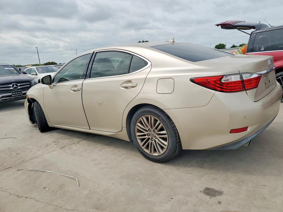 52085206 :رقم المزاد ، JTHBK1GG0E2138384 vin ، 2014 Lexus Es مزاد بيع
