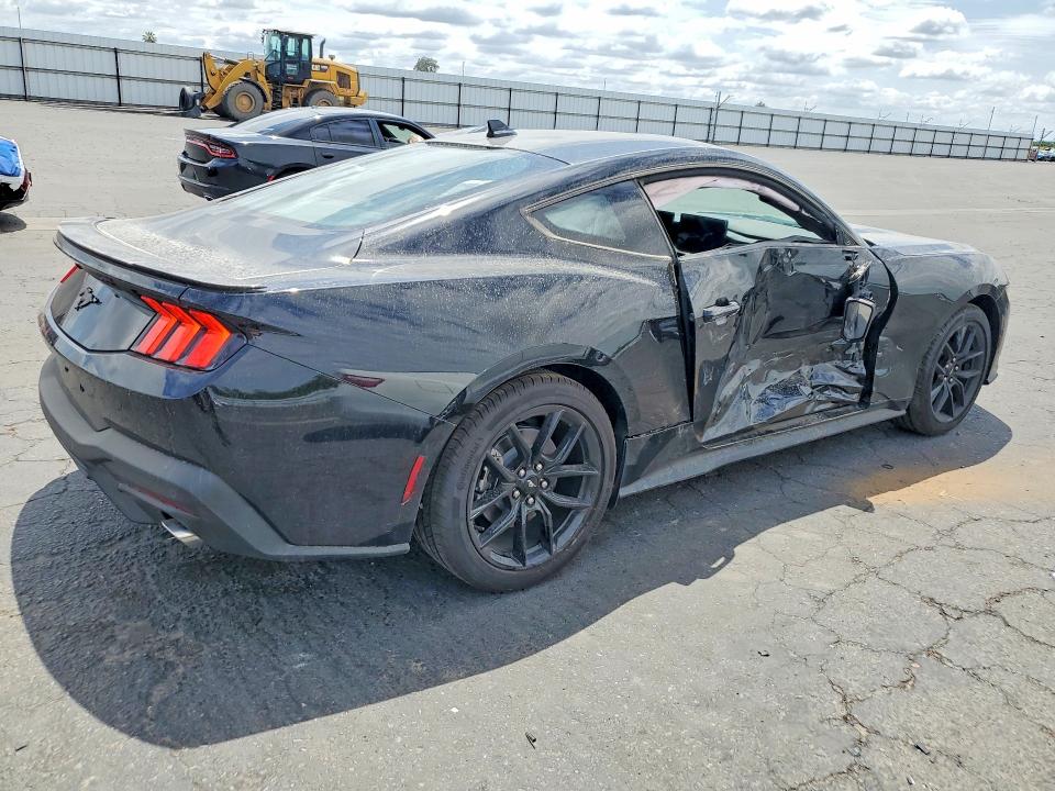 54545736 :رقم المزاد ، 1FA6P8TH3T5114139 vin ، 2026 Ford Mustang مزاد بيع