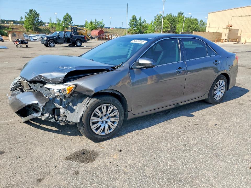 54600006 :رقم المزاد ، 4T1BF1FK0EU768692 vin ، 2014 Toyota Camry مزاد بيع