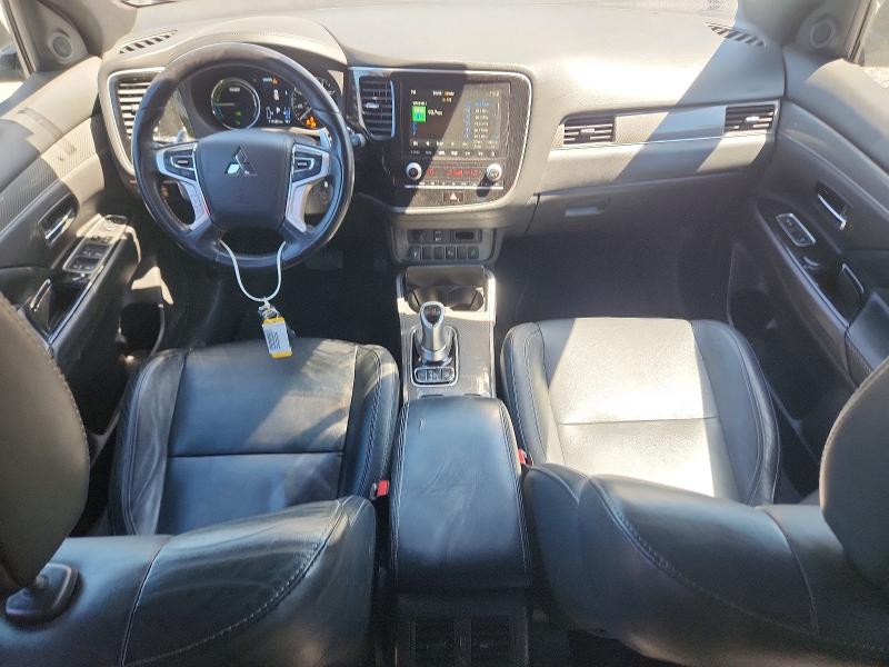53744626 :رقم المزاد ، JA4J24A54LZ038809 vin ، 2020 Mitsubishi Outlander مزاد بيع