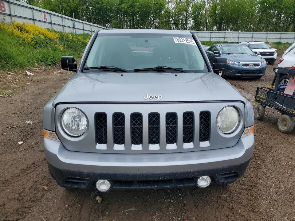 53312616 :رقم المزاد ، 1C4NJRFB2FD417010 vin ، 2015 Jeep Patriot مزاد بيع