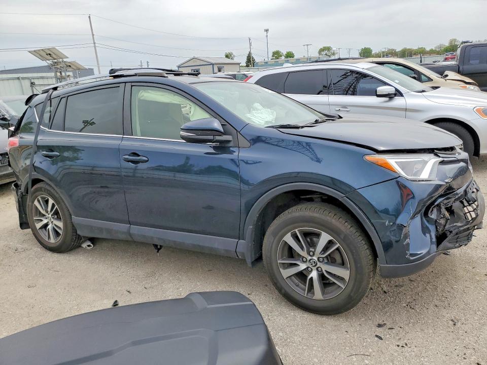 Aukcja sprzedaży 2017 Toyota Rav4, vin: JTMRFREV6HJ113956, numer aukcji: 53470856