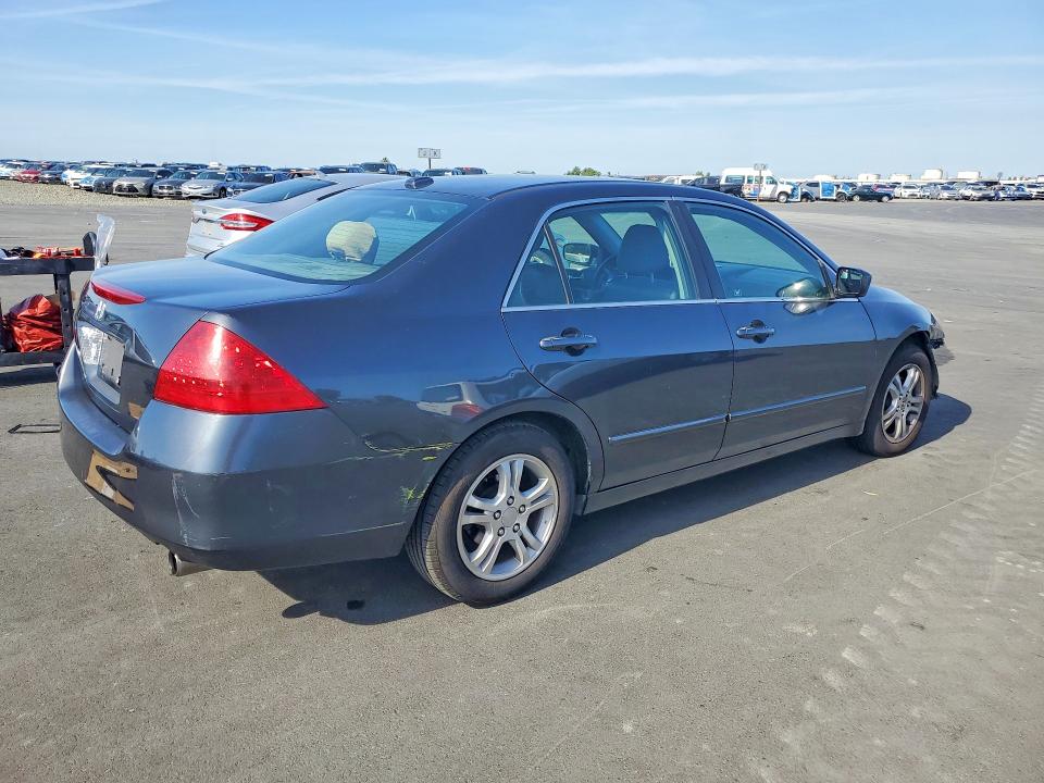 52100126 :رقم المزاد ، 1HGCM55806A114579 vin ، 2006 Honda Accord مزاد بيع