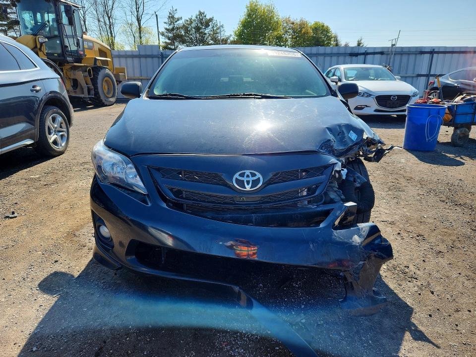 53248306 :رقم المزاد ، 2T1BU4EE6BC712689 vin ، 2011 Toyota Corolla مزاد بيع