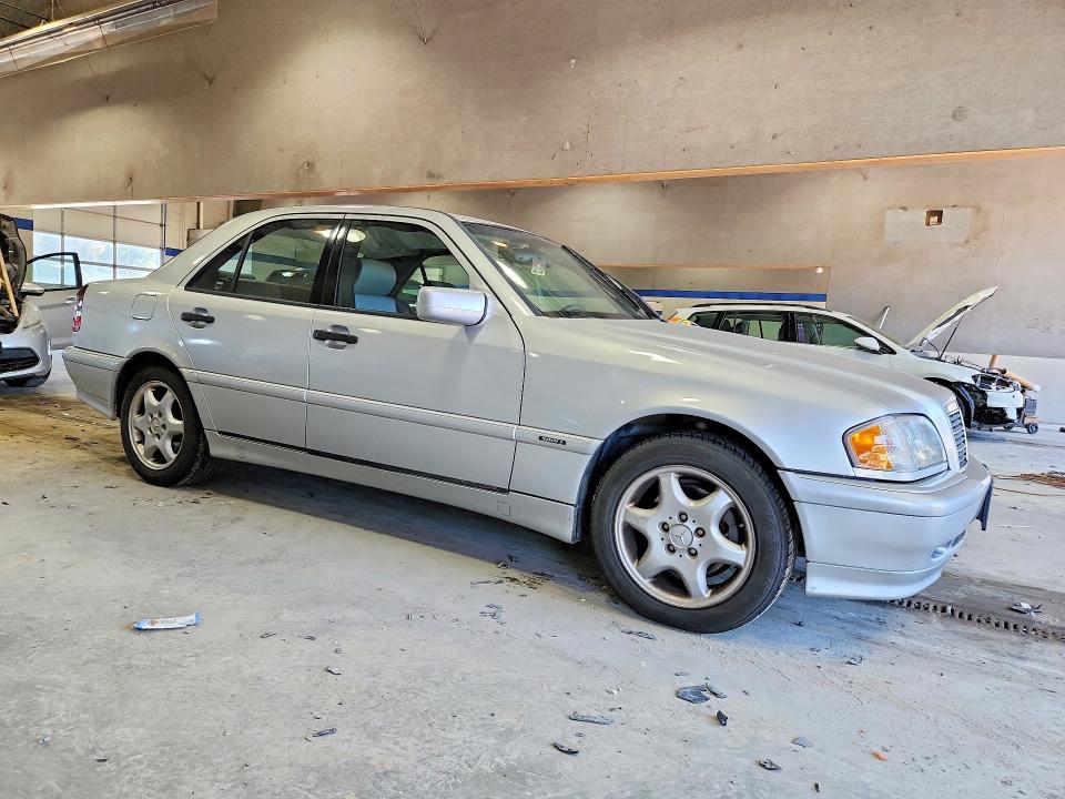 Продажа на аукционе авто 2000 Mercedes-benz C, vin: WDBHA24G1YA858021, номер лота: 55115156