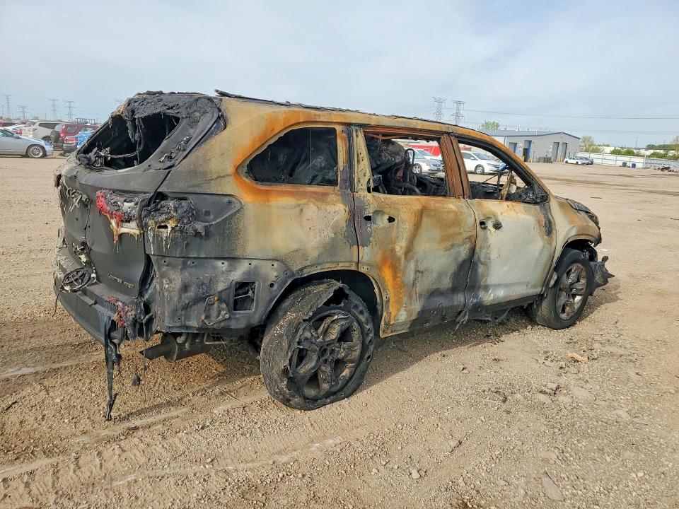2019 Toyota Highlander მანქანა იყიდება აუქციონზე, vin: 5TDDZRFH7KS922614, აუქციონის ნომერი: 52348366