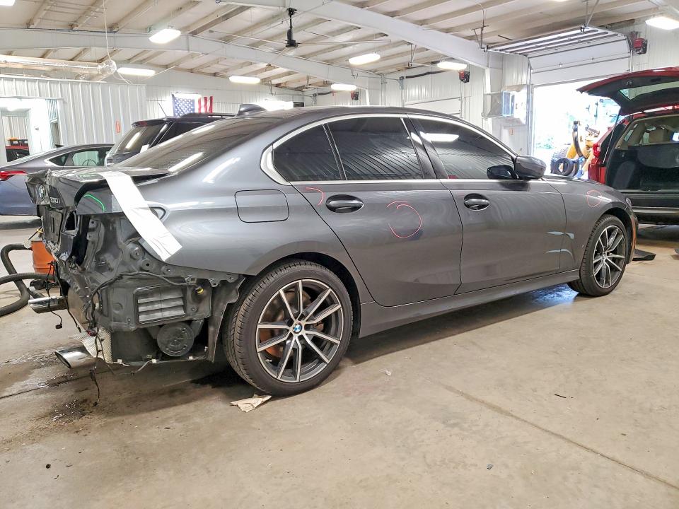 54337756 :رقم المزاد ، 3MW5R7J00M8B80348 vin ، 2021 Bmw 330xi مزاد بيع