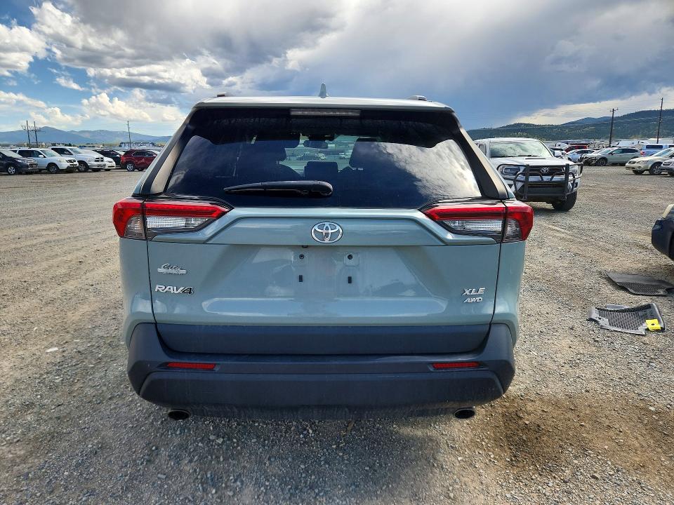 2021 Toyota Rav4 მანქანა იყიდება აუქციონზე, vin: 2T3P1RFV6MW201521, აუქციონის ნომერი: 54832686