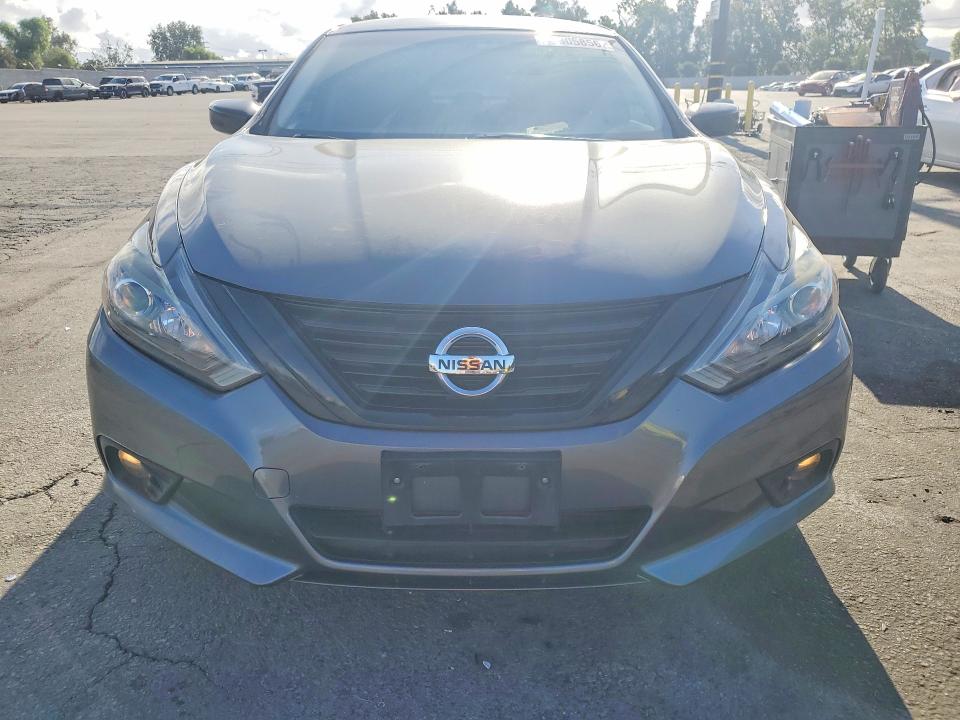 2018 Nissan Altima მანქანა იყიდება აუქციონზე, vin: 1N4AL3AP1JC286763, აუქციონის ნომერი: 54905856