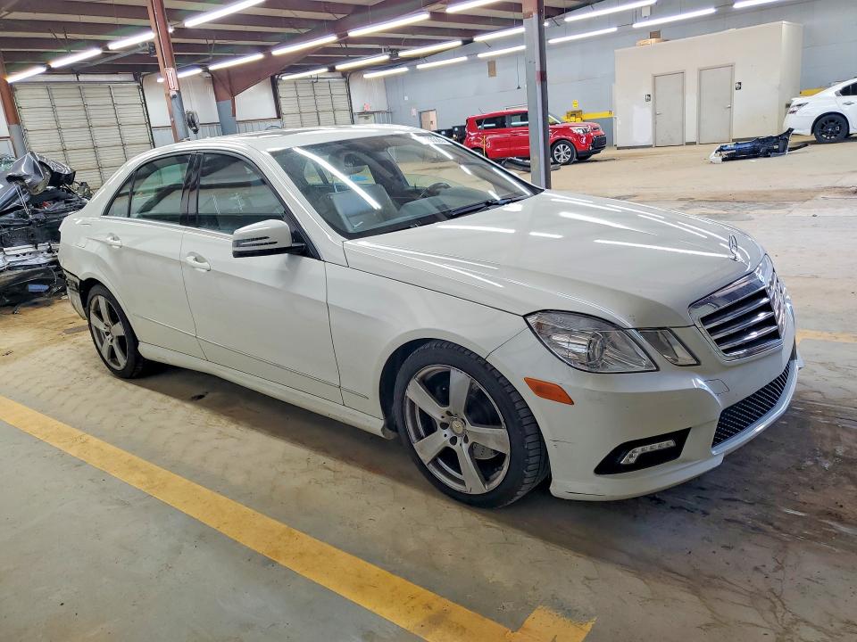 2011 Mercedes-benz E მანქანა იყიდება აუქციონზე, vin: WDDHF8HB0BA469582, აუქციონის ნომერი: 53135226