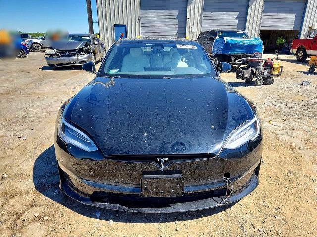 53892706 :رقم المزاد ، 5YJSA1E58NF462427 vin ، 2022 Tesla Model S مزاد بيع